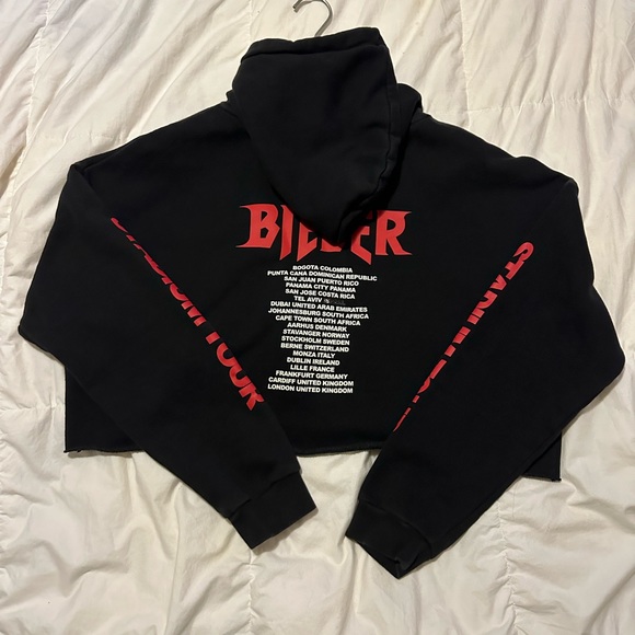 Justine Bieber tour sweater - Picture 3 of 4